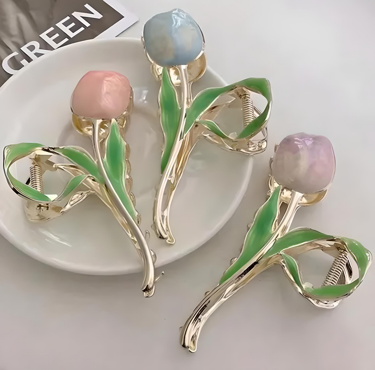🌺 LuxeLily – Sparkly Metal Flower Hair Claw Clip for Women (1 Pc) ✨
