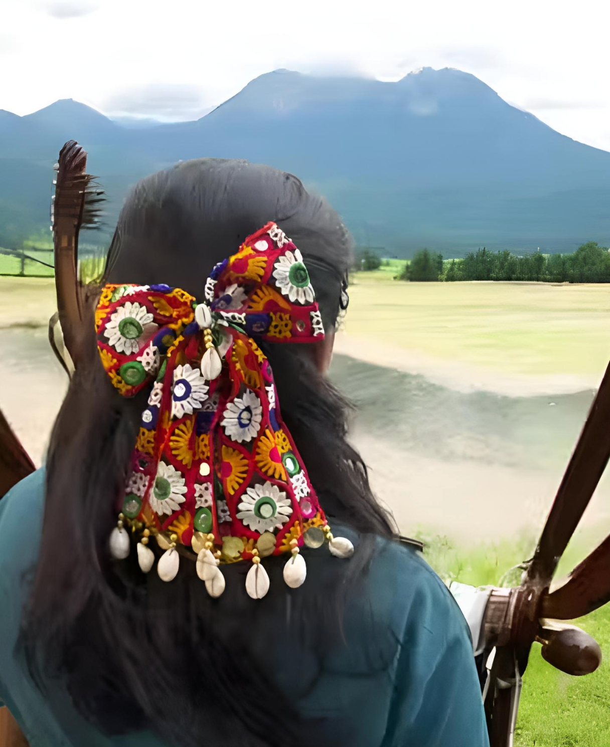 Tropical Bloom – 4-Piece Hawaii Beach Floral Claw Clips  🌺🏝️