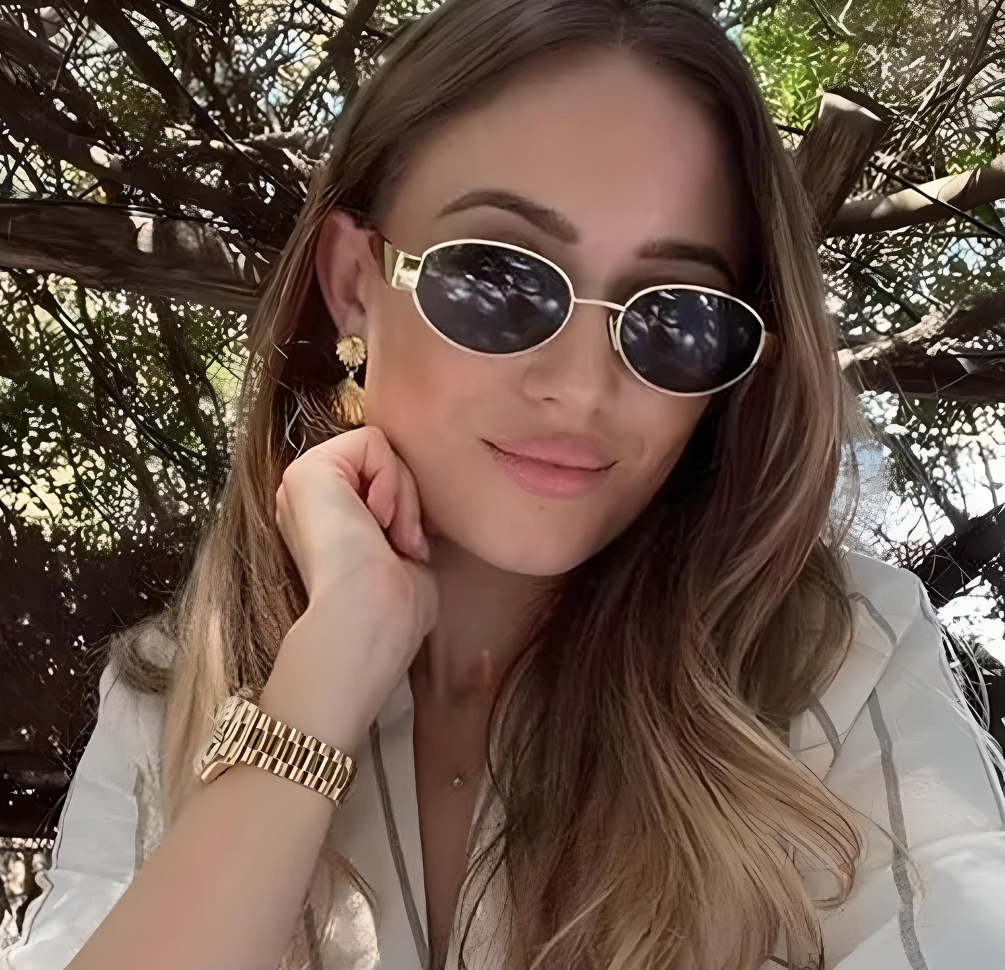 Golden Vogue Oval Sunglasses